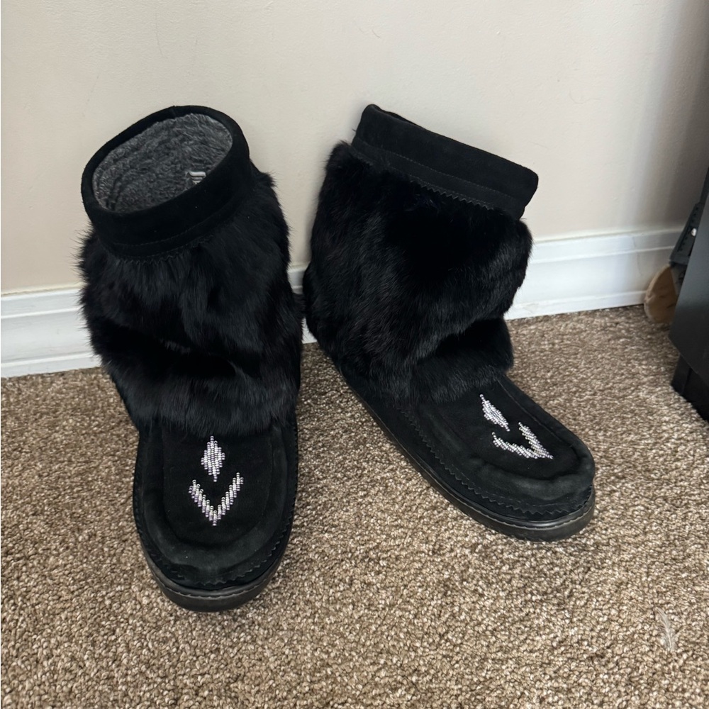 Cozy Black Fur Winter Boots